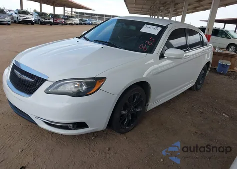 2014 Chrysler 200 Limited из США, поврежденный, VIN 1C3CCBCG7EN192931